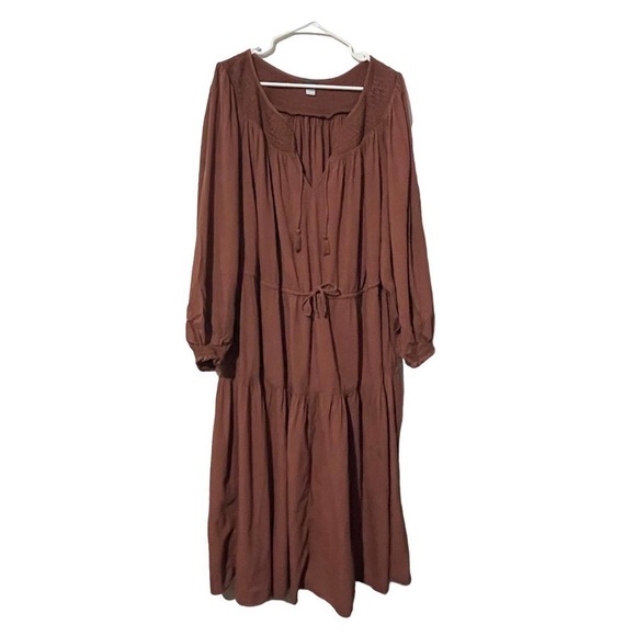 OLD Navy Waist-Defined Crinkle-Textured Long-Sleeve Midi Dress - Picture 4 of 14